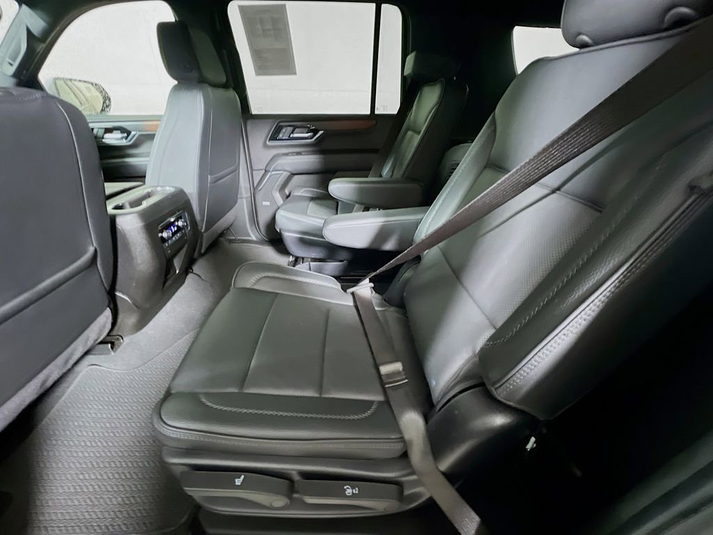 Used 2025 GMC Yukon XL Denali image 20