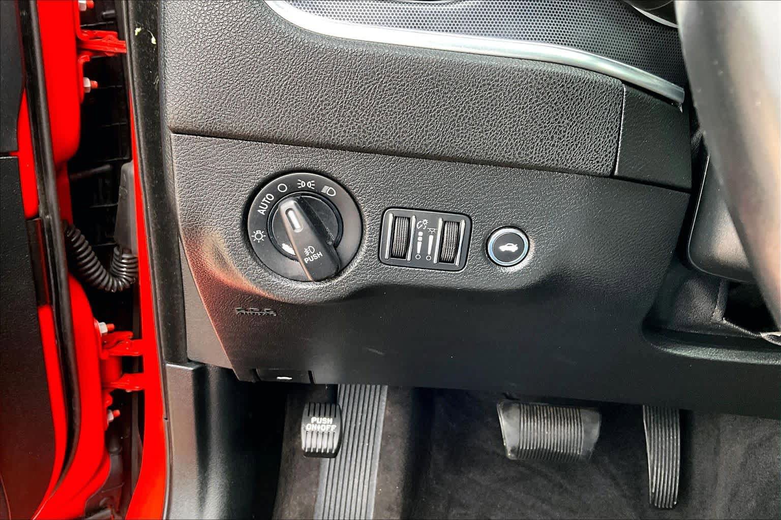 Used 2017 Dodge Charger SXT w/ Plus Group RWD image 31