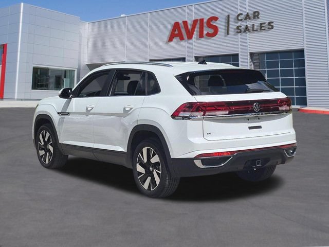Used 2025 Volkswagen Atlas Cross Sport SE FWD image 9