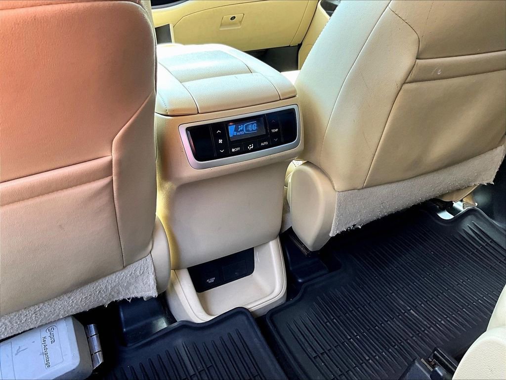 Used 2016 Toyota Highlander Limited w/ Protection Package #3 image 30