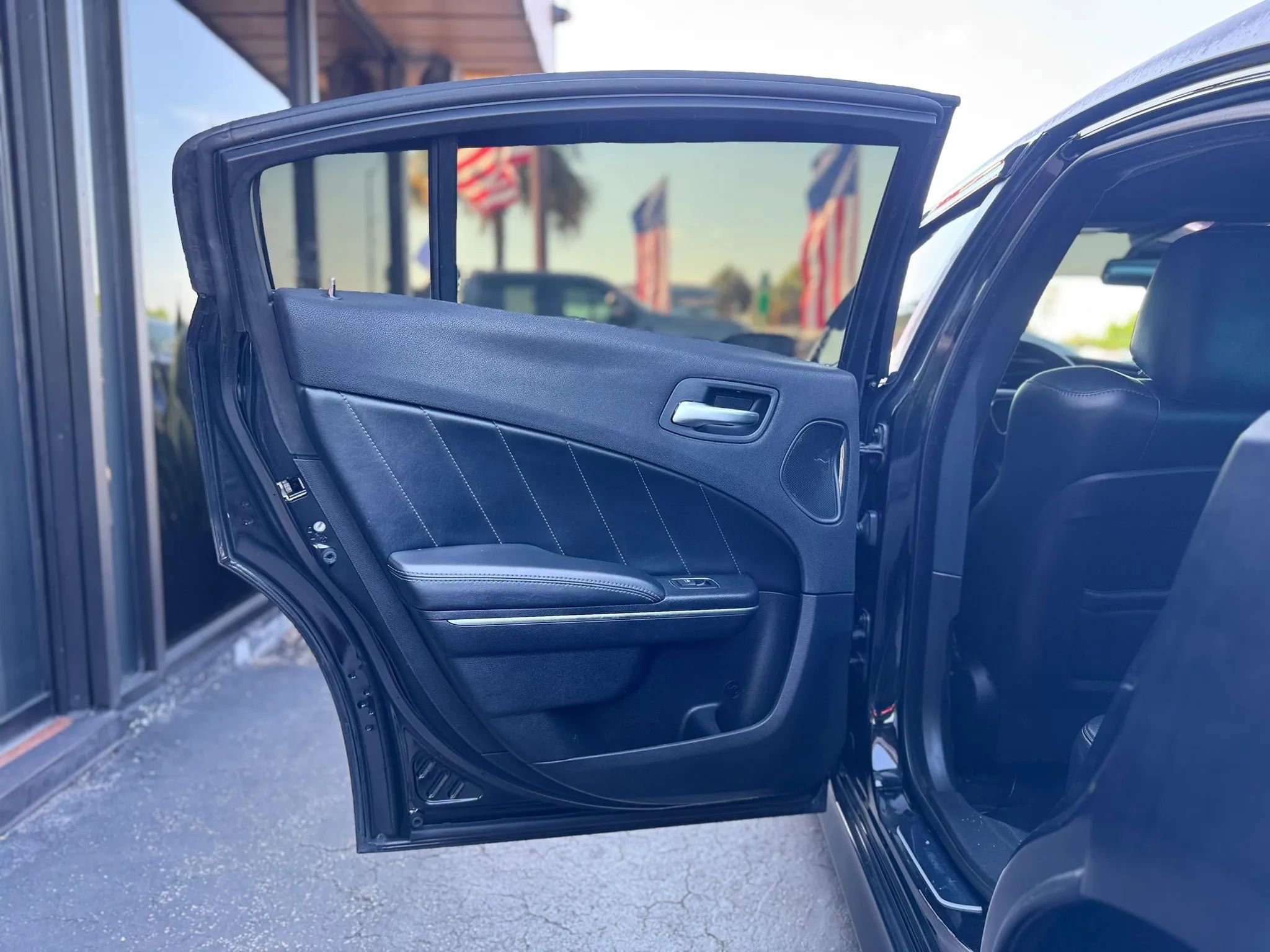 Used 2017 Dodge Charger R/T Scat Pack w/ Dynamics Package image 15