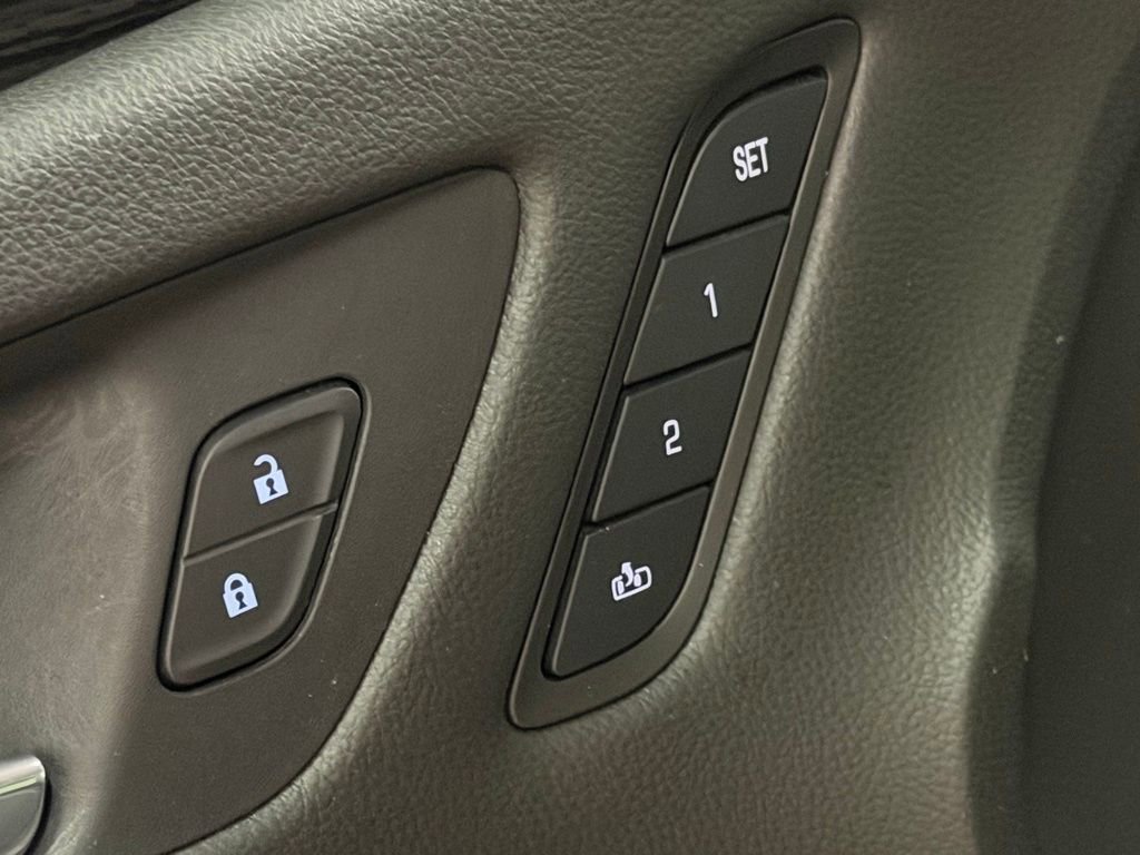 Used 2017 Buick Envision Premium image 32