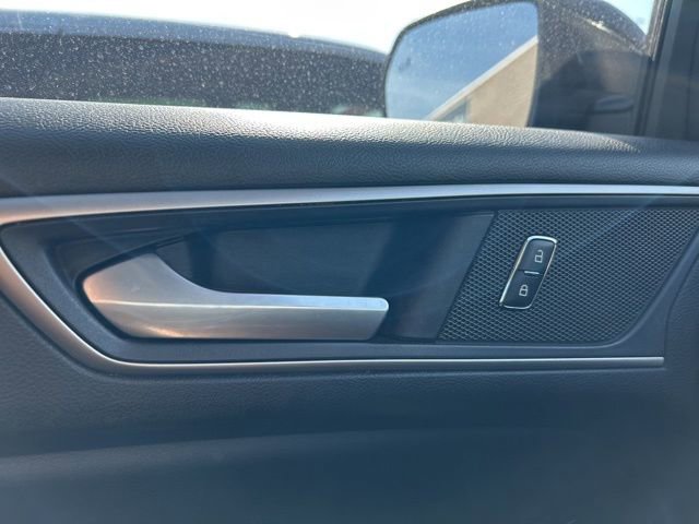 Used 2020 Ford Edge SEL w/ Convenience Package FWD image 20