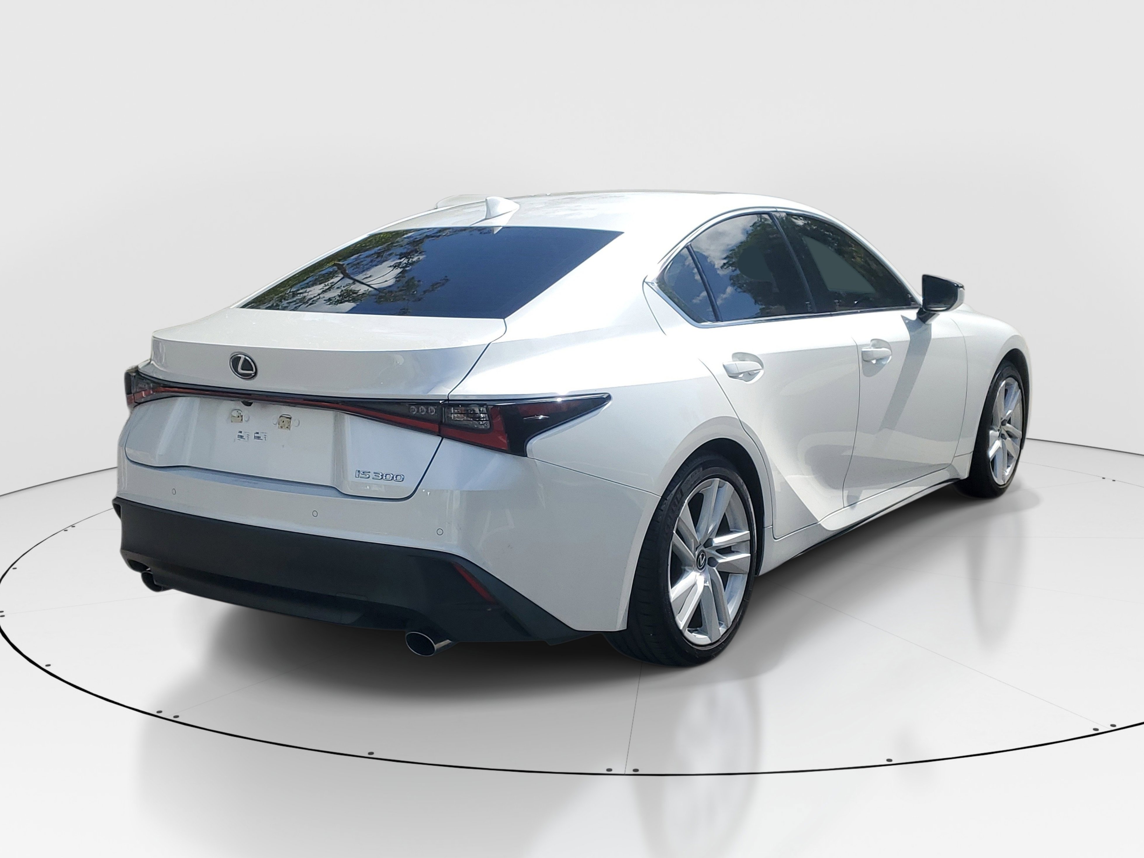 Used 2024 Lexus IS 300 w/ Comfort Package RWD image 7