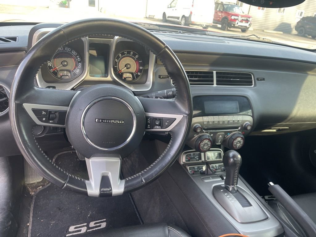 Used 2010 Chevrolet Camaro SS w/ RS Package image 15