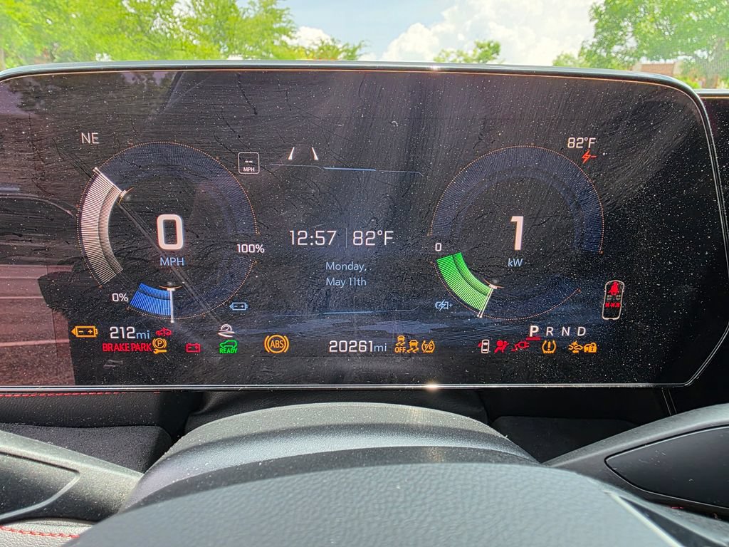 Certified 2025 Chevrolet Blazer EV RS AWD/4WD image 18