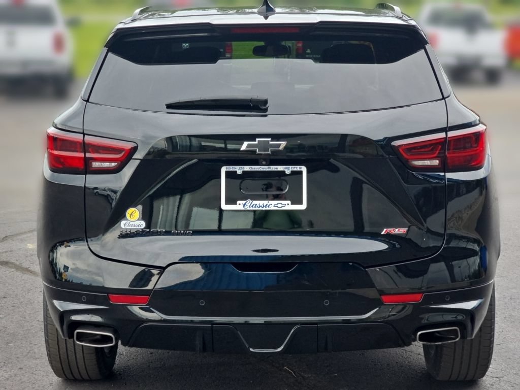 Used 2025 Chevrolet Blazer RS AWD/4WD image 6