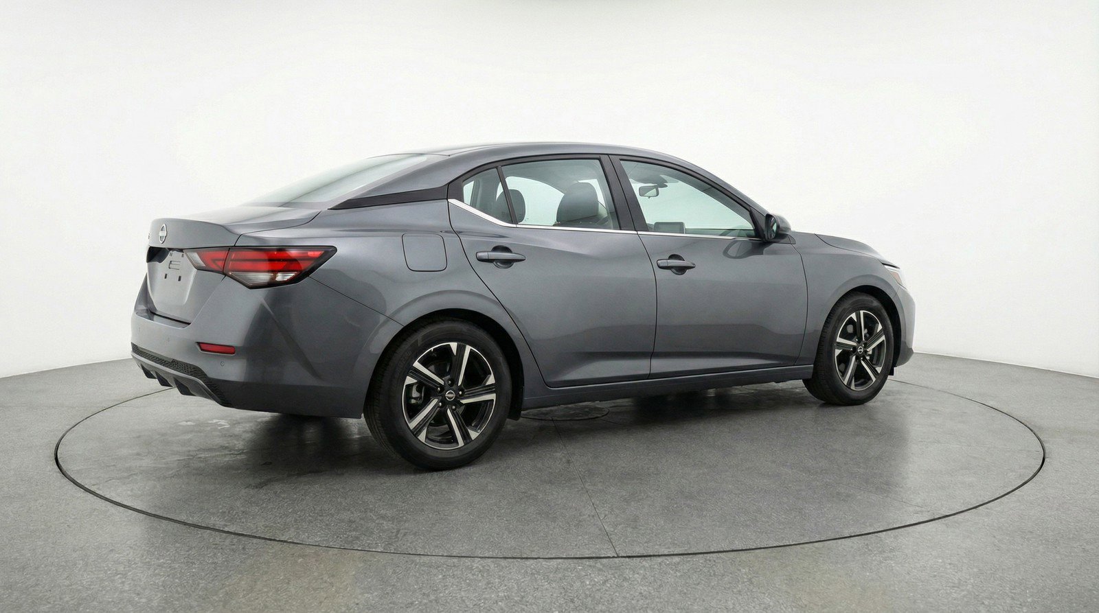 Used 2025 Nissan Sentra SV FWD image 9