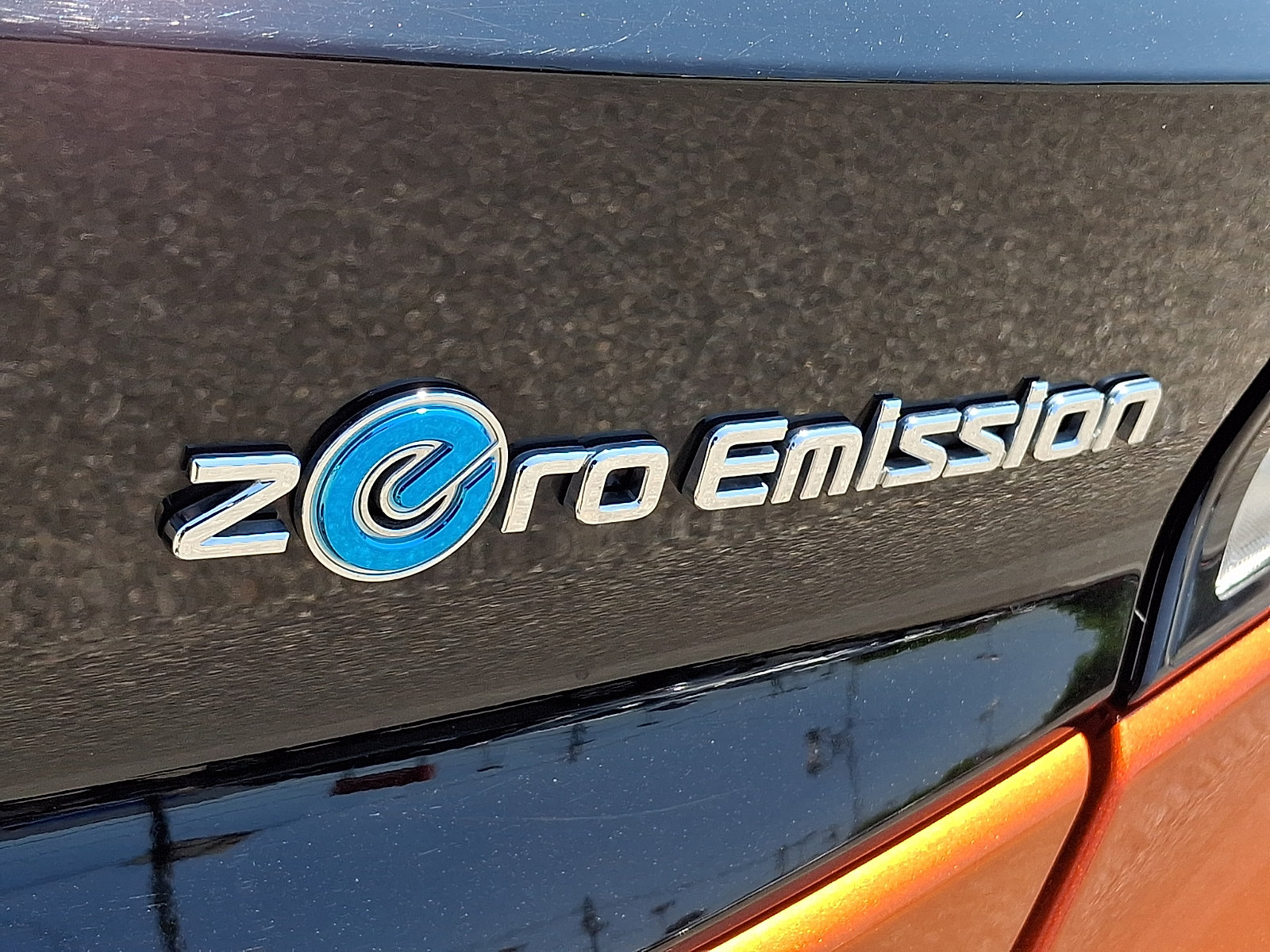 Certified 2021 Nissan Leaf SV FWD image 29