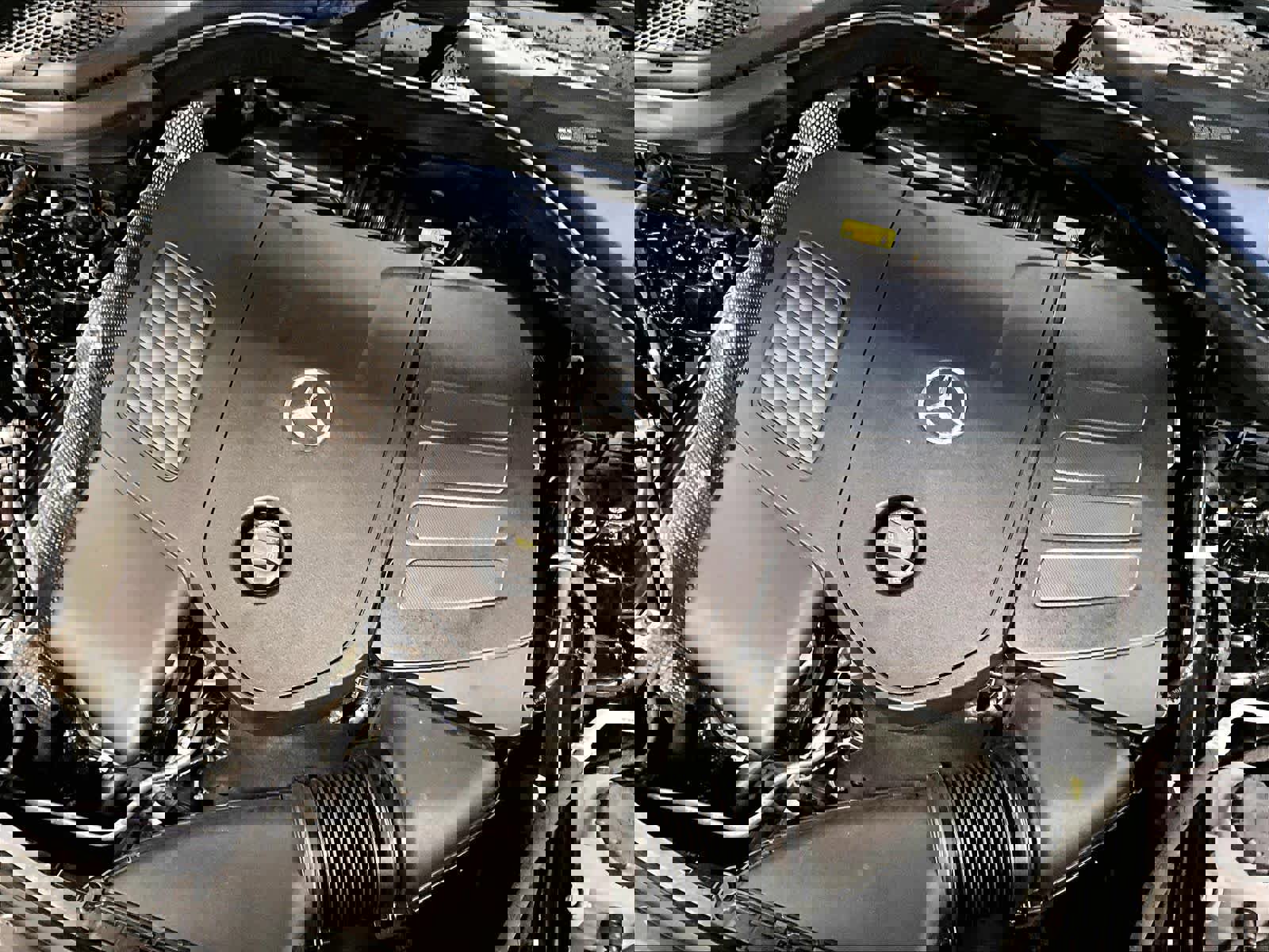 Used 2023 Mercedes-Benz GLC 300 4MATIC image 36