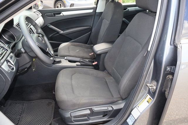 Used 2016 Volkswagen Passat 1.8T S image 13