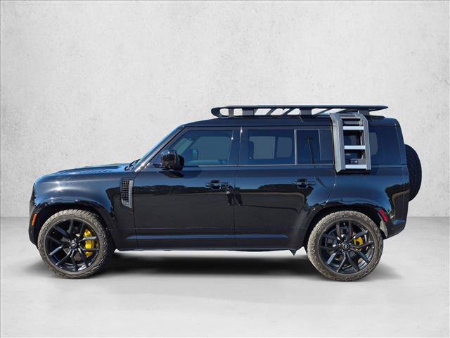 Used 2022 Land Rover Defender 110 XS Edition AWD/4WD image 9
