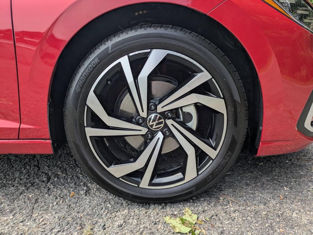 Certified 2026 Volkswagen Jetta SEL FWD image 11