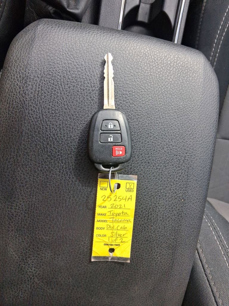 Used 2021 Toyota Tacoma TRD Off-Road w/ Technology Package image 27