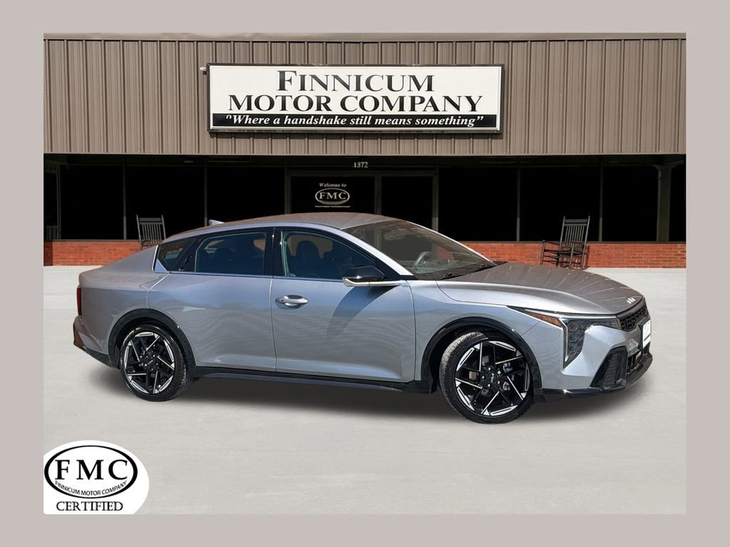 Used 2025 Kia K4 GT-Line image 1