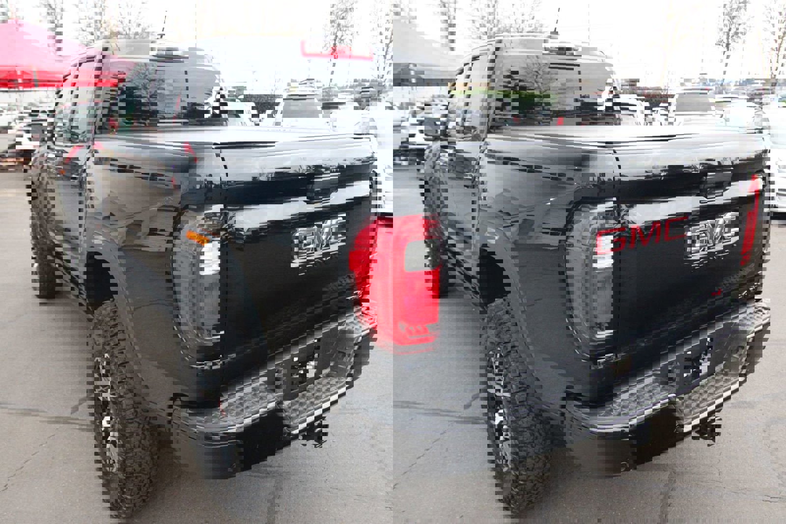 Used 2024 GMC Canyon AT4X AWD/4WD image 5