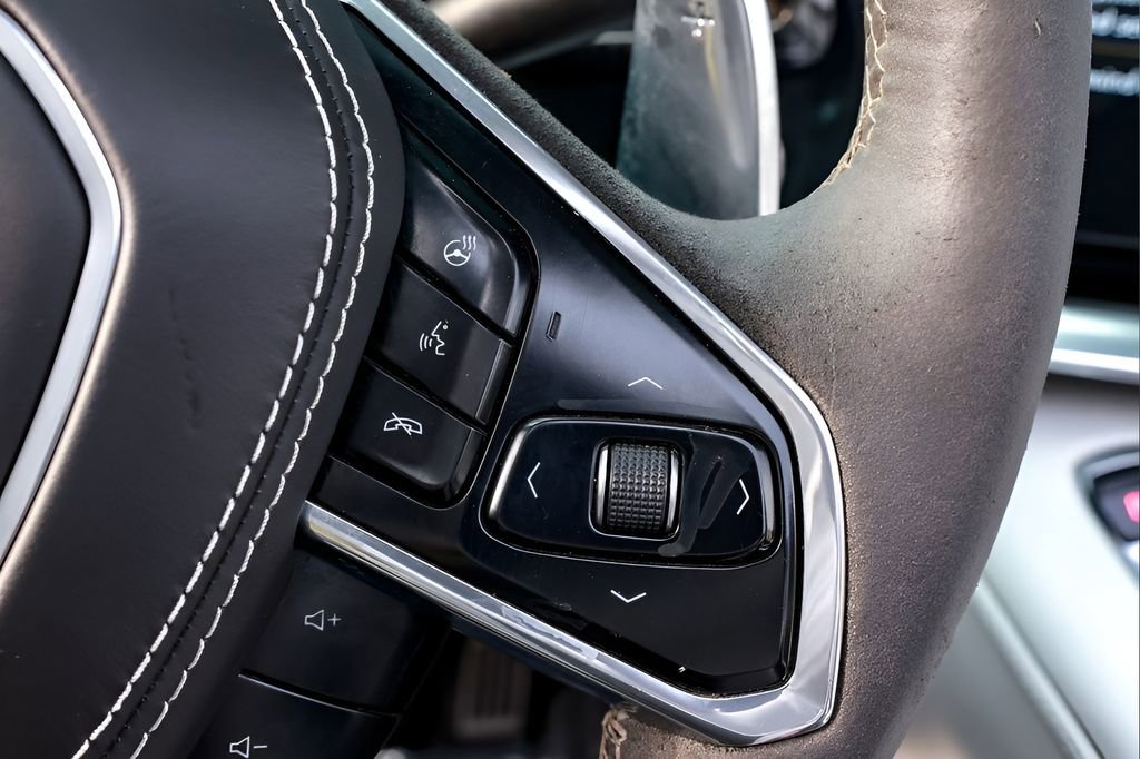 Used 2023 Chevrolet Corvette Stingray Premium Conv w/ Z51 Performance Package image 42