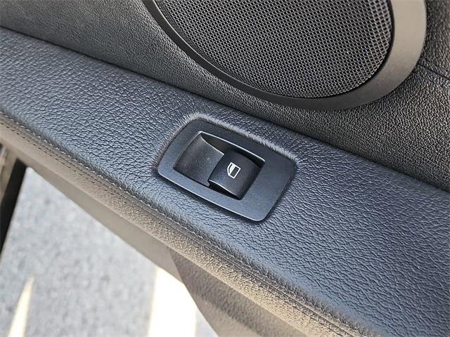 Used 2009 BMW Z4 sDrive30i image 18