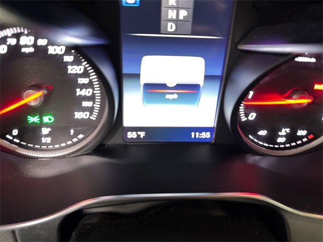 Used 2017 Mercedes-Benz GLC 300 4MATIC image 2