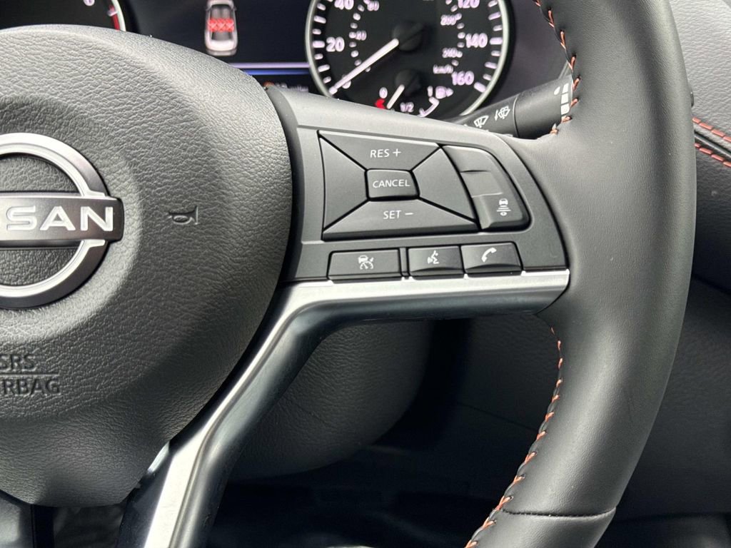 Used 2025 Nissan Sentra SR FWD image 9