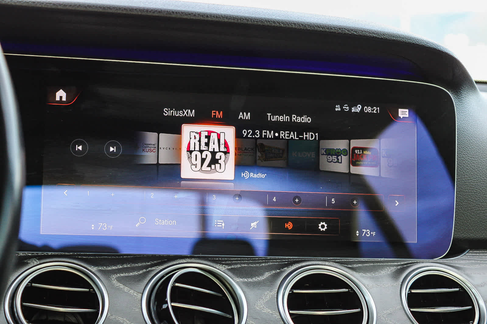 Used 2021 Mercedes-Benz E 350 Sedan image 15