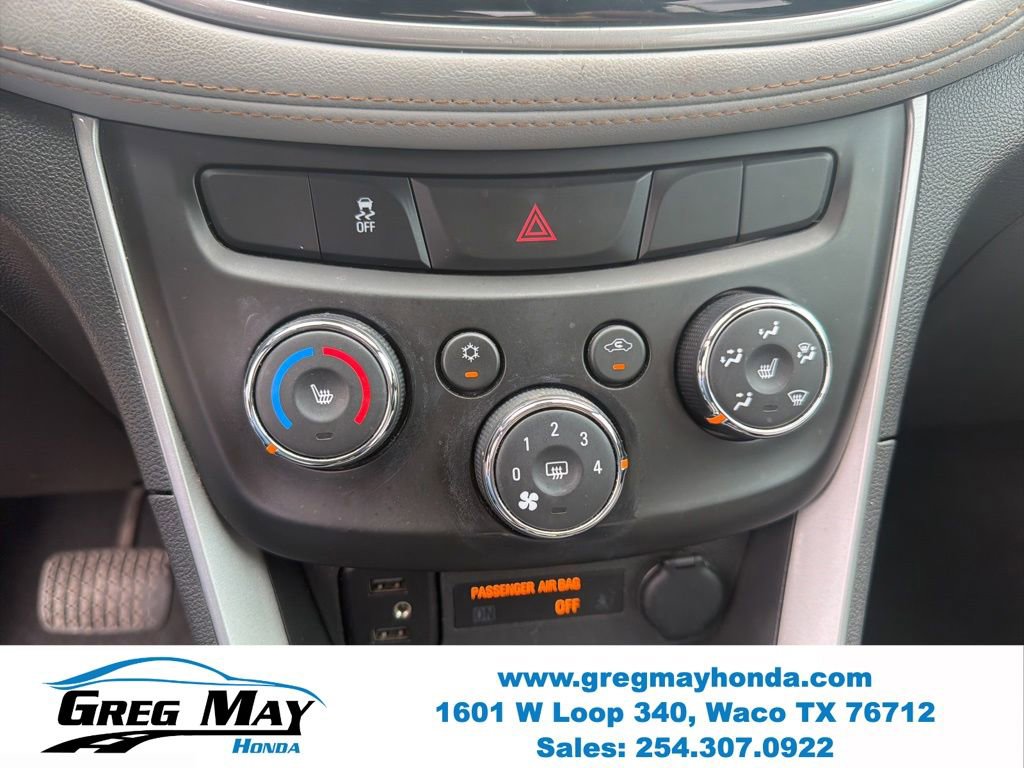 Used 2021 Chevrolet Trax LT w/ Premium Seat Package FWD image 19