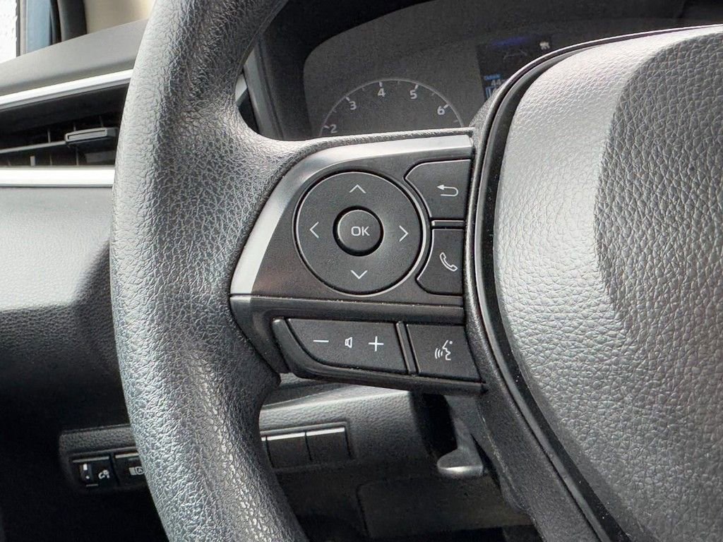 Certified 2025 Toyota Corolla LE image 19