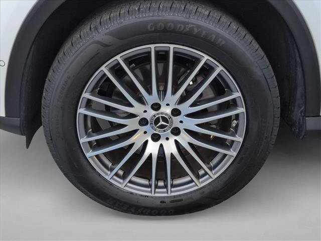 Used 2024 Mercedes-Benz GLC 300 4MATIC image 26