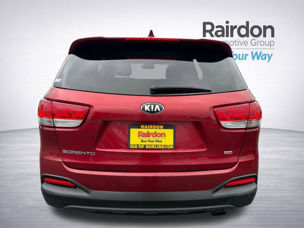 Used 2017 Kia Sorento LX w/ LX Convenience Package image 8