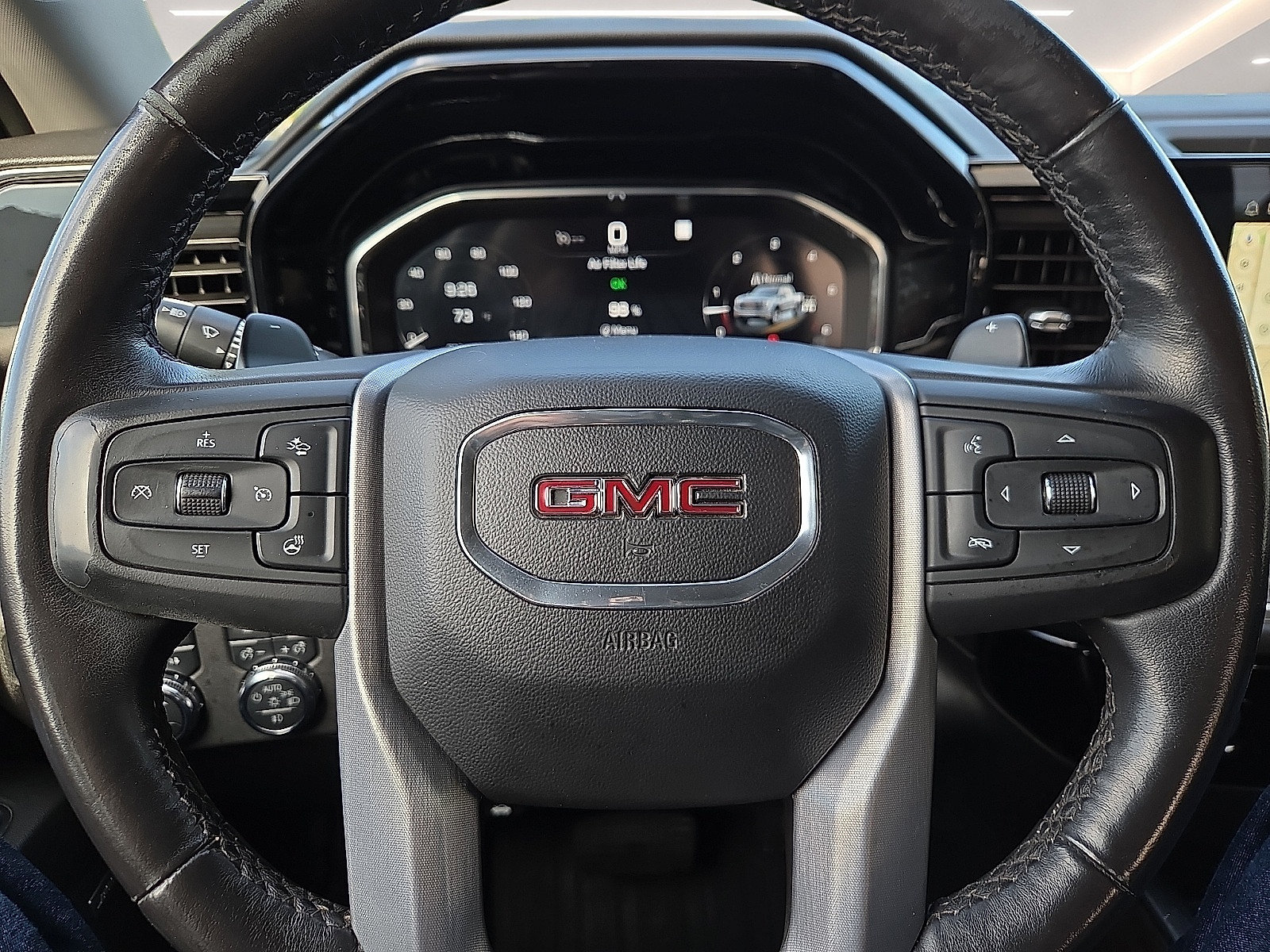 Used 2022 GMC Sierra 1500 SLT w/ SLT Convenience Package AWD/4WD image 24