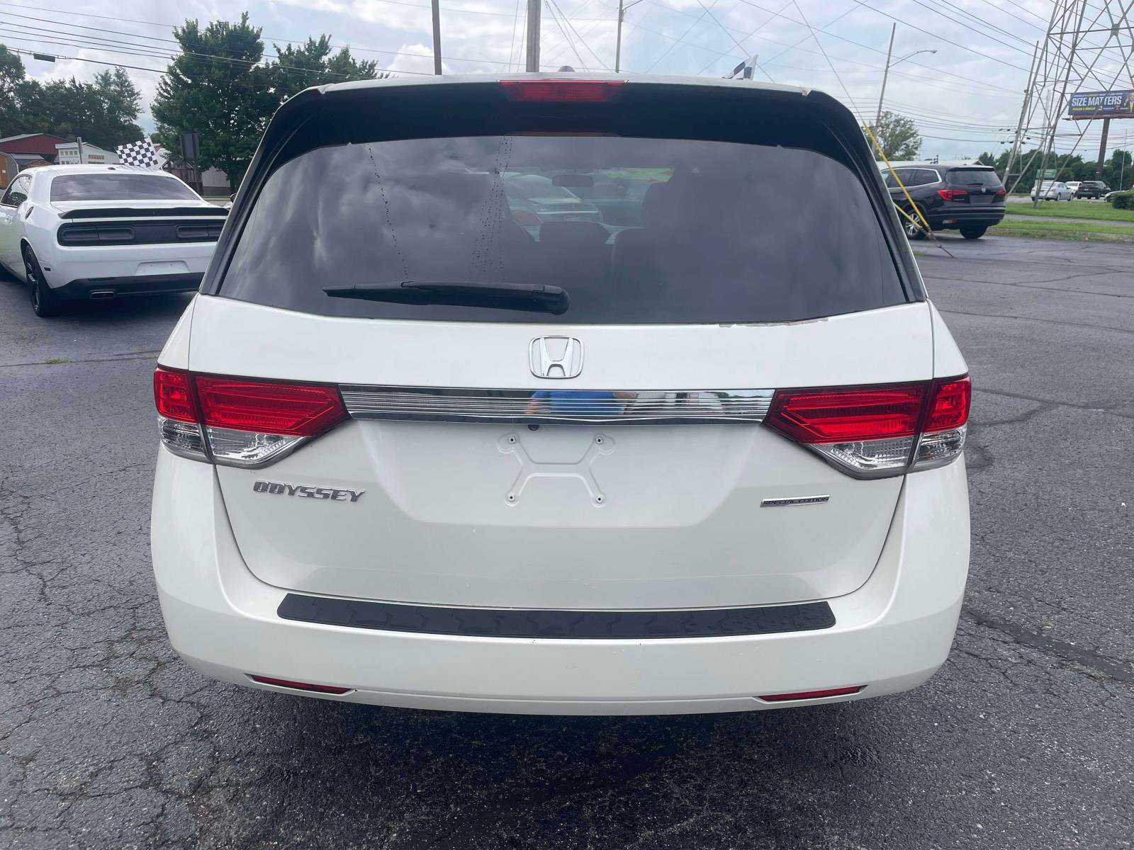 Used 2017 Honda Odyssey SE image 7