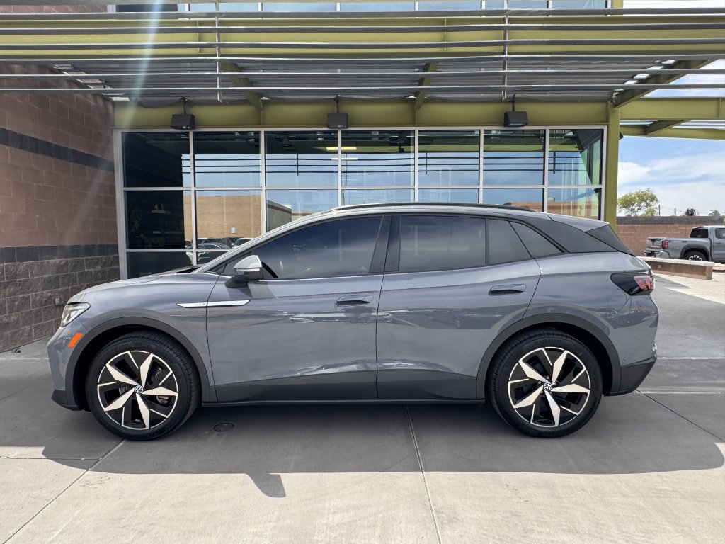 Used 2023 Volkswagen ID.4 S image 7