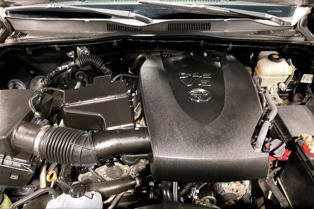 Used 2019 Toyota Tacoma TRD Off-Road image 41