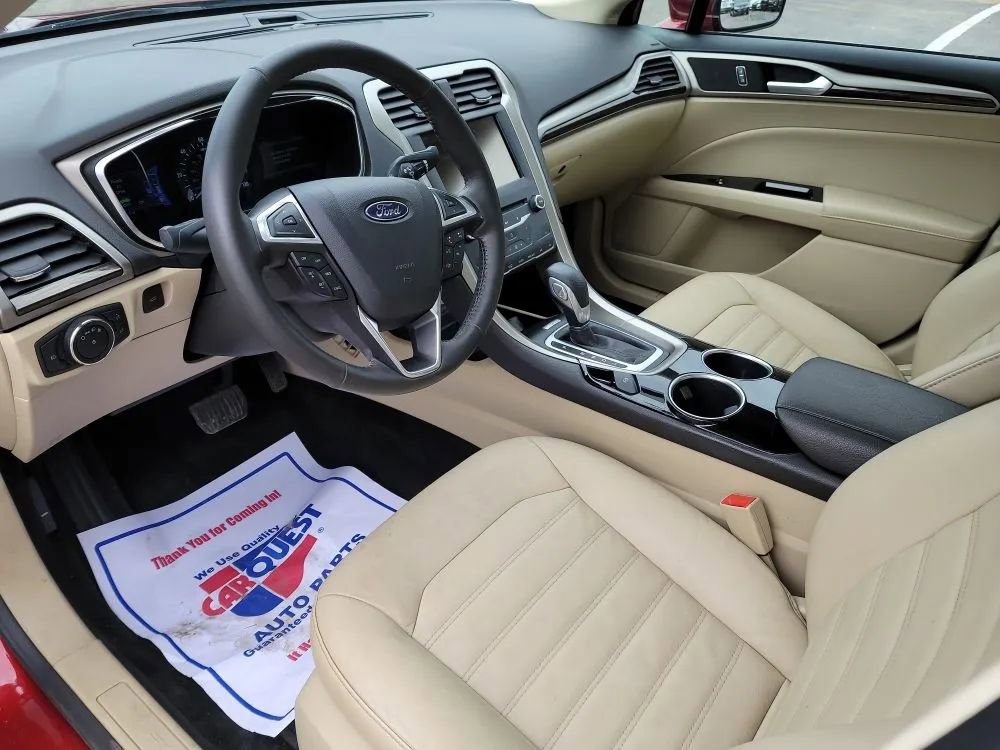 Used 2013 Ford Fusion SE FWD image 11