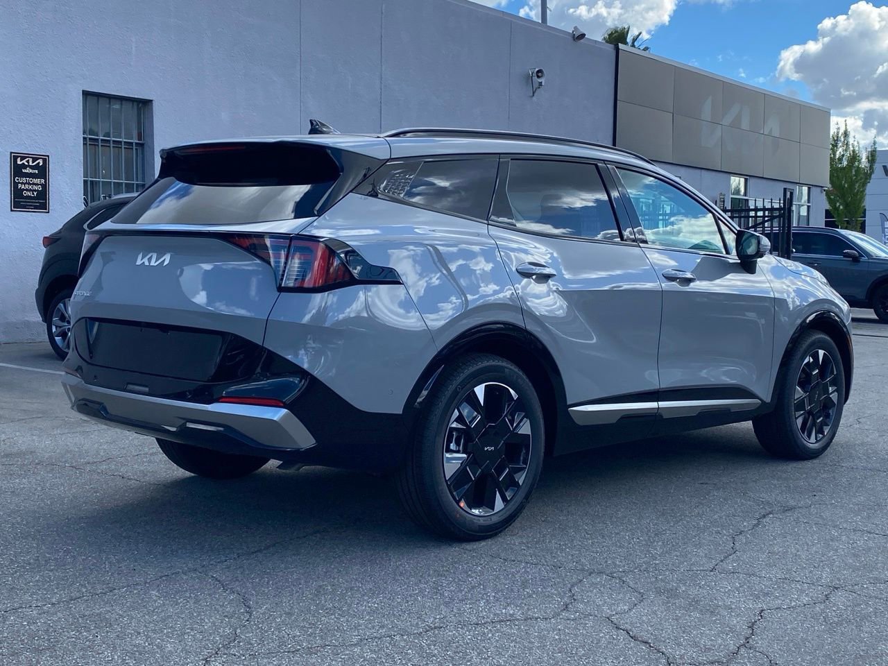 New 2026 Kia Sportage SX FWD image 3