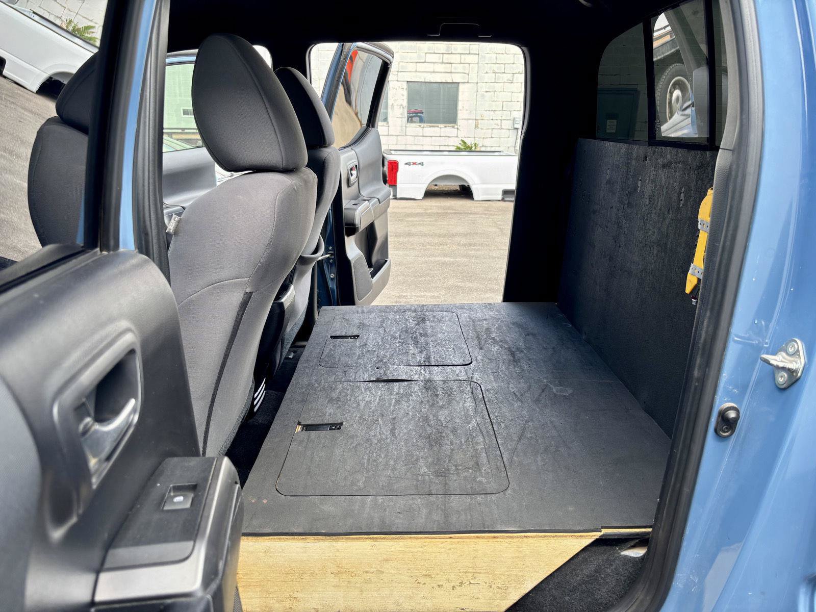 Used 2019 Toyota Tacoma TRD Off-Road AWD/4WD image 16
