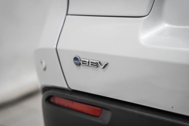 Used 2024 Toyota bZ4X XLE image 8