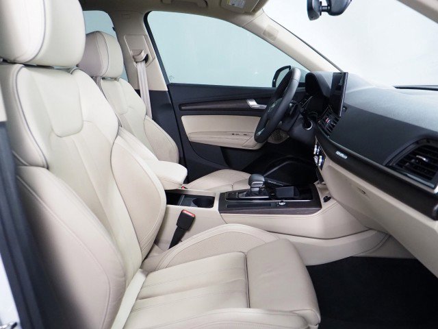 Used 2024 Audi Q5 Premium Plus w/ Premium Plus Package image 15