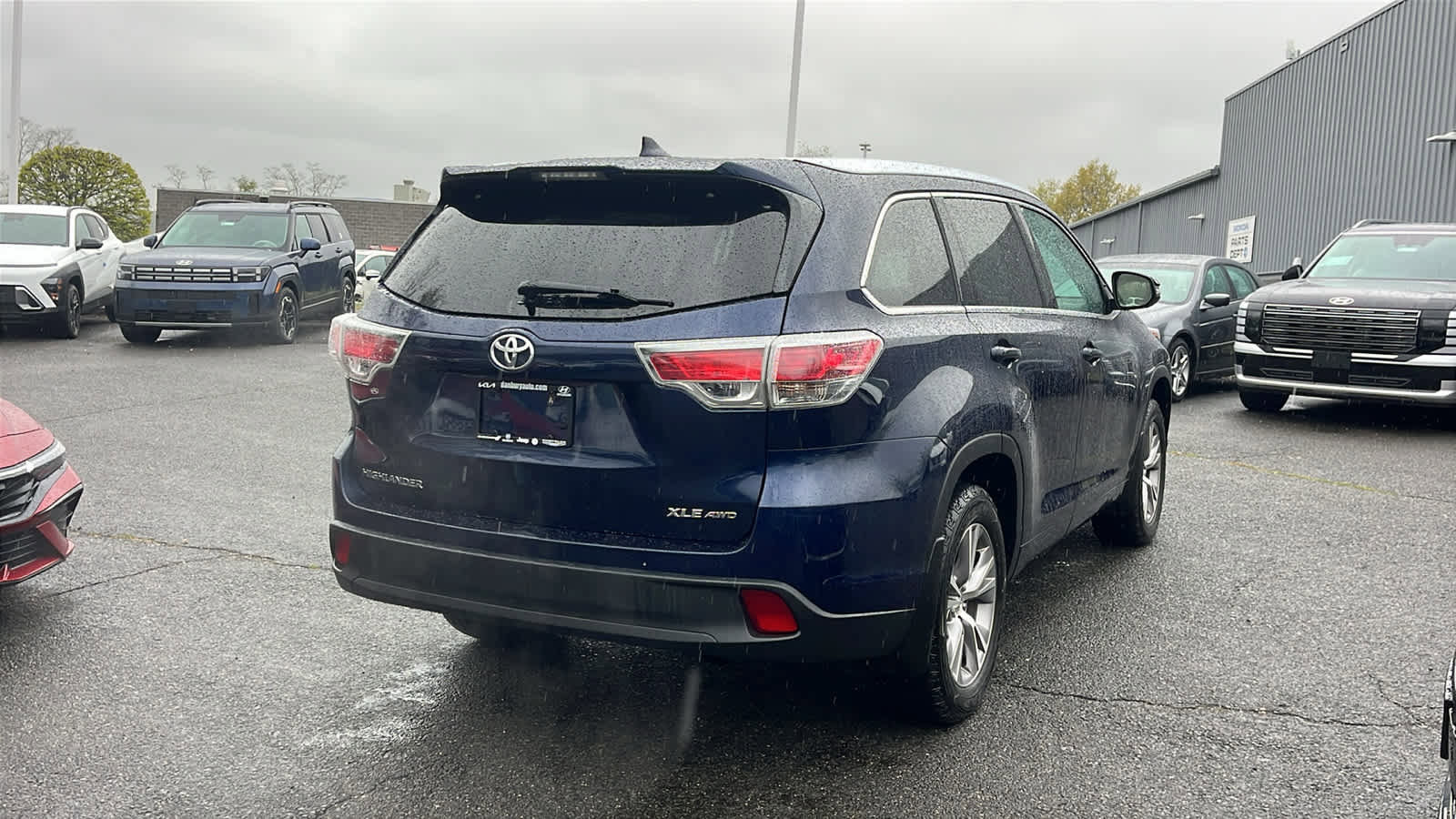 Used 2015 Toyota Highlander XLE AWD/4WD image 4