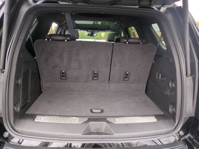 Used 2022 Chevrolet Tahoe Z71 w/ Luxury Package AWD/4WD image 29