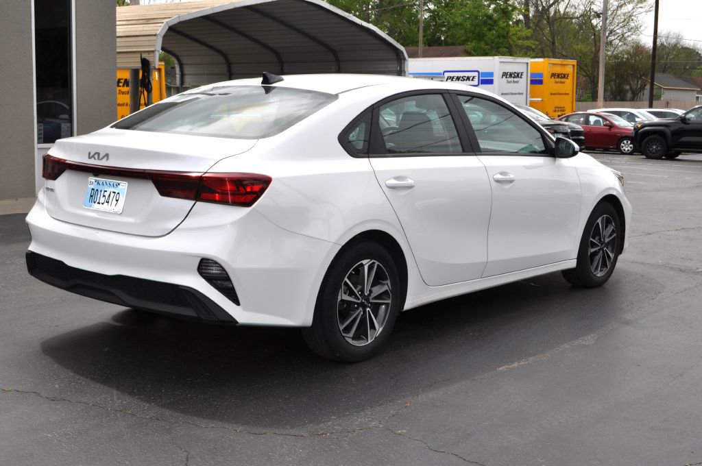 Used 2024 Kia Forte LXS image 6