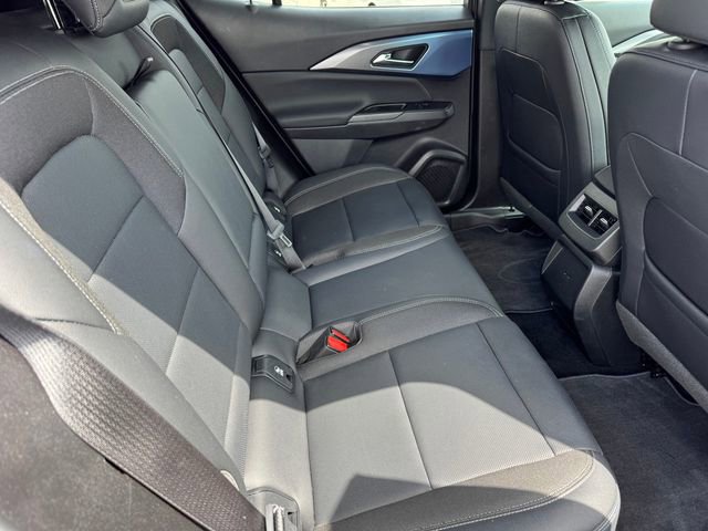 Certified 2025 Chevrolet Equinox EV LT w/ Convenience Package image 10