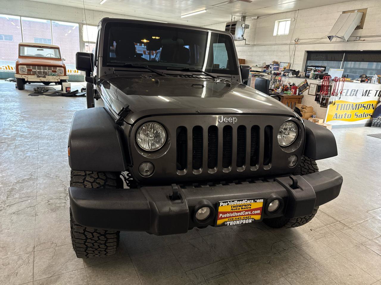 Used 2018 Jeep Wrangler Unlimited Sport w/ Connectivity Group image 90