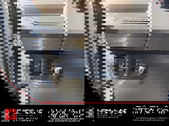 Used 2020 GMC Acadia Denali w/ Trailering Package image 27