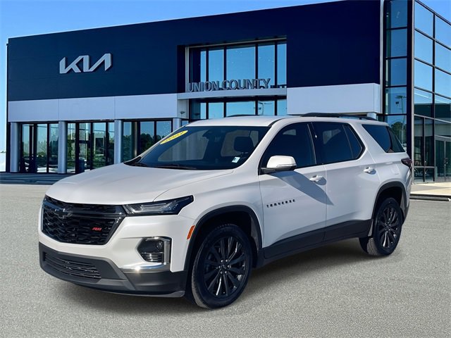 Used 2023 Chevrolet Traverse RS image 8