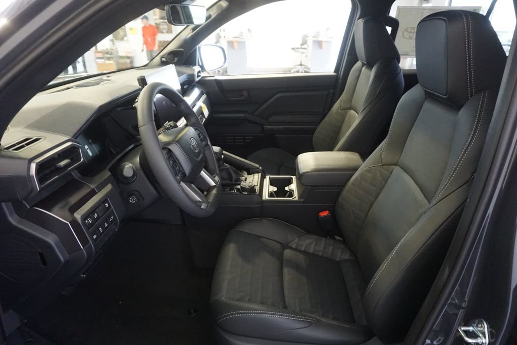 New 2026 Toyota 4Runner TRD Off-Road Premium AWD/4WD image 24