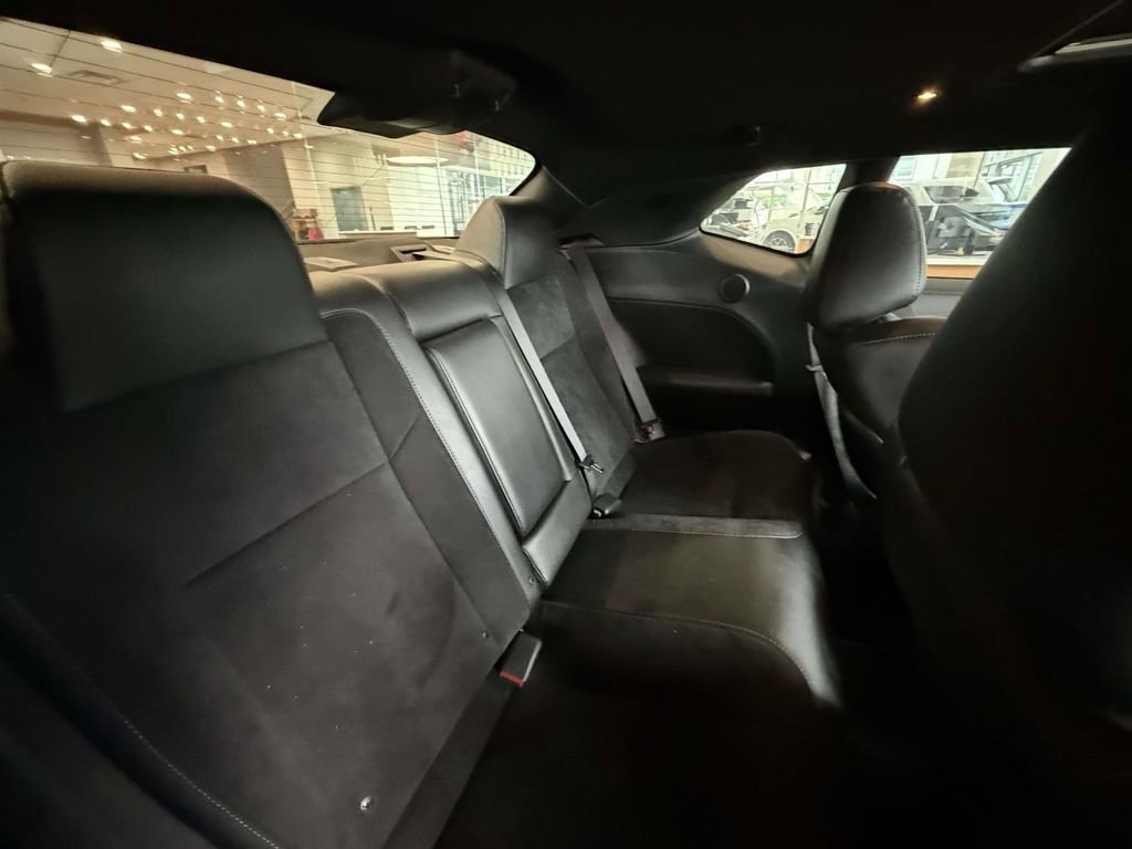 Used 2022 Dodge Challenger R/T Scat Pack RWD image 16