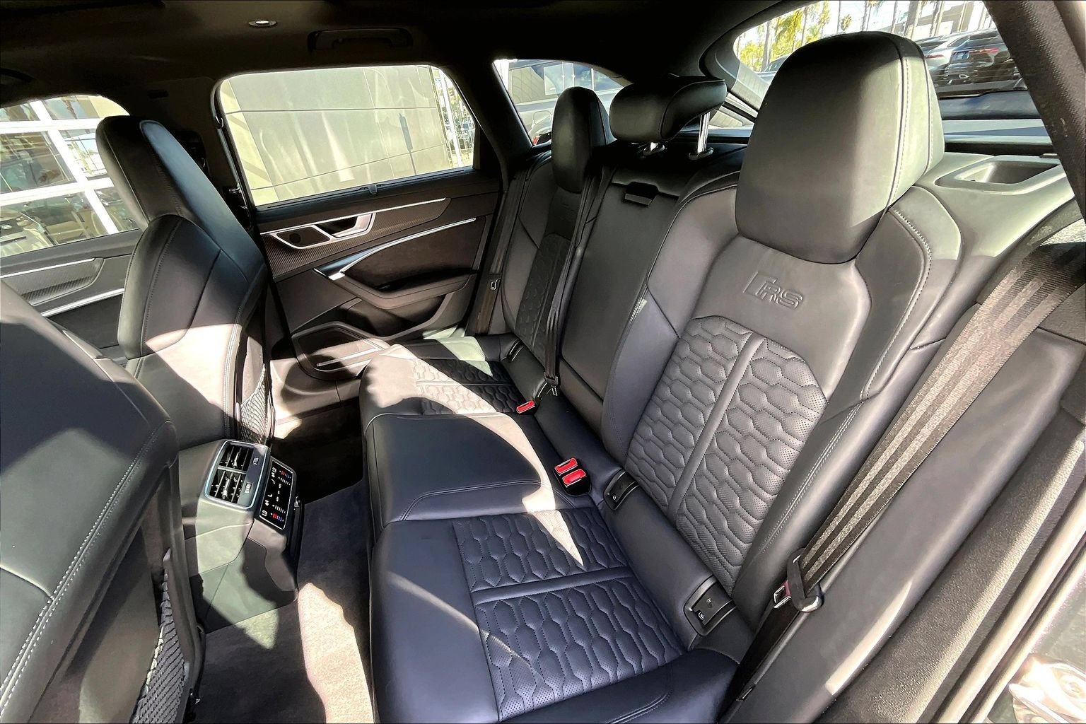 Used 2023 Audi RS 6 AWD/4WD image 26