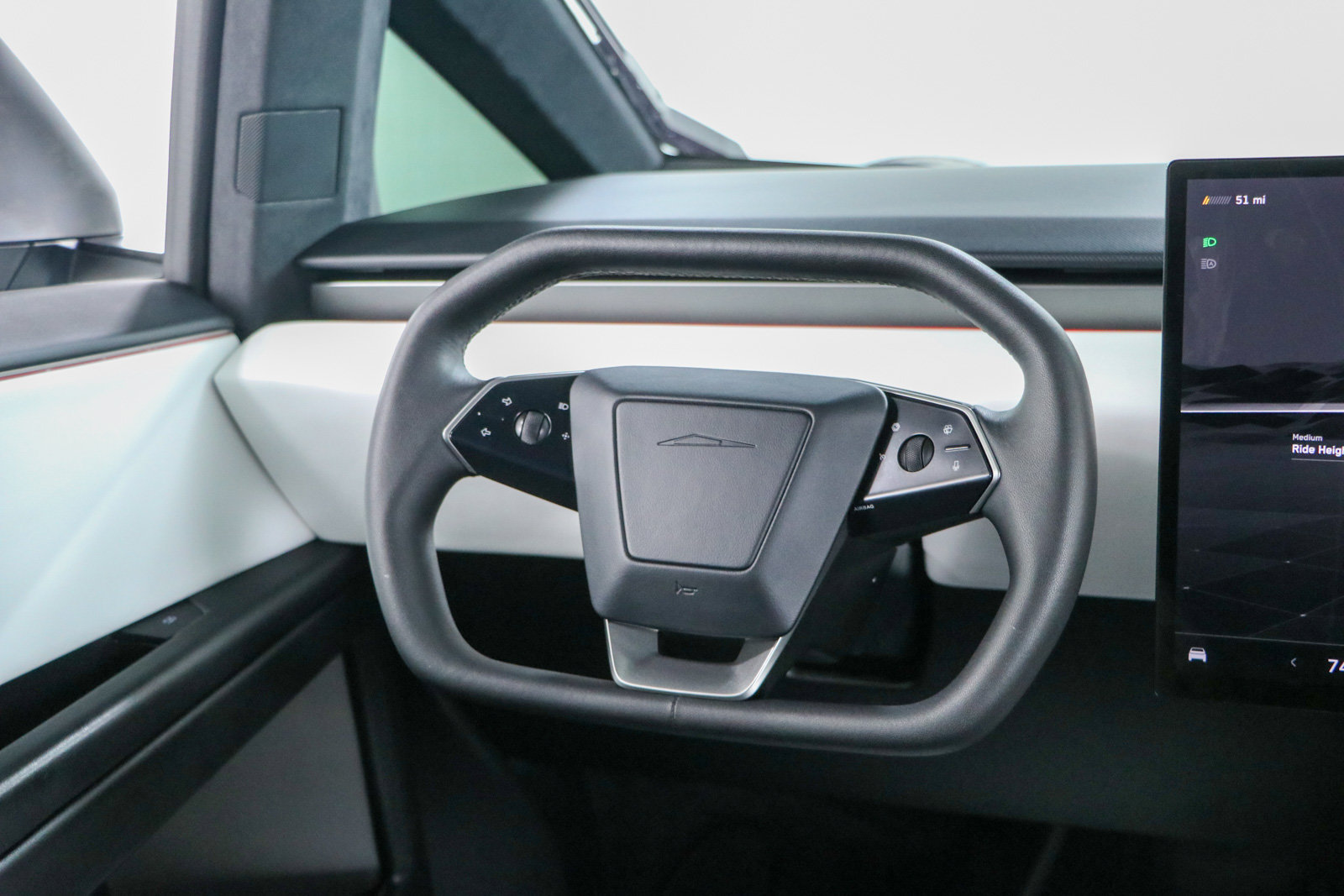 Used 2024 Tesla Cybertruck AWD Crew Cab image 12