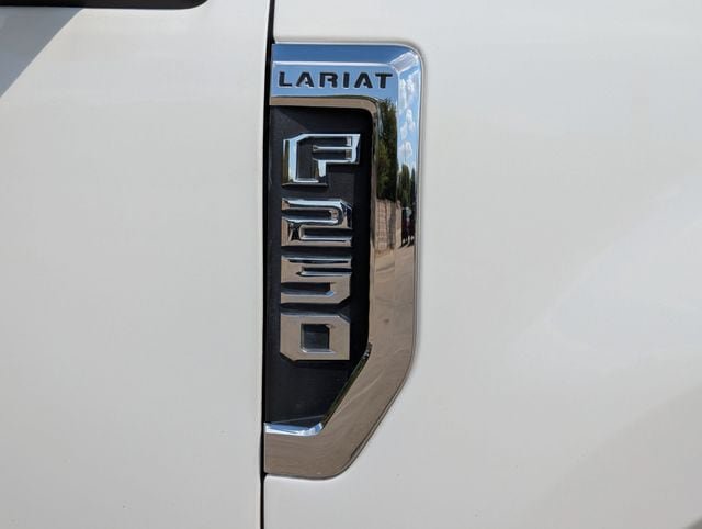 Used 2022 Ford F250 Lariat w/ Lariat Value Package AWD/4WD image 11